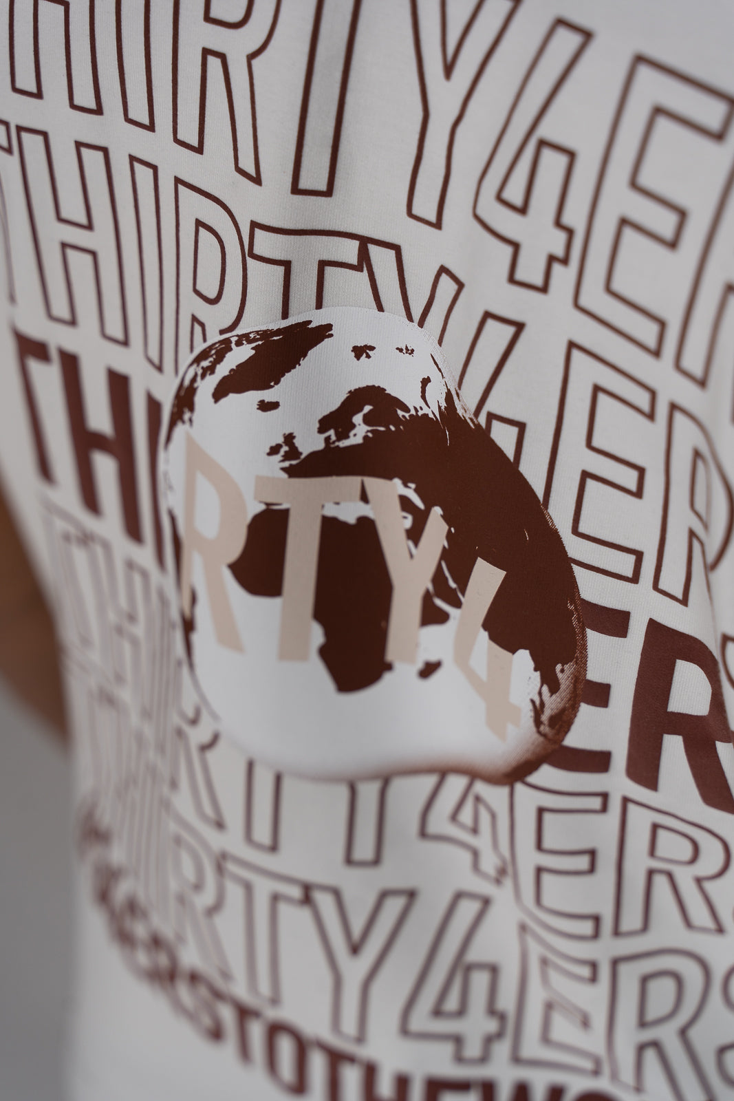 Camiseta Oversized 34ERS® World – BLANCO ROTO