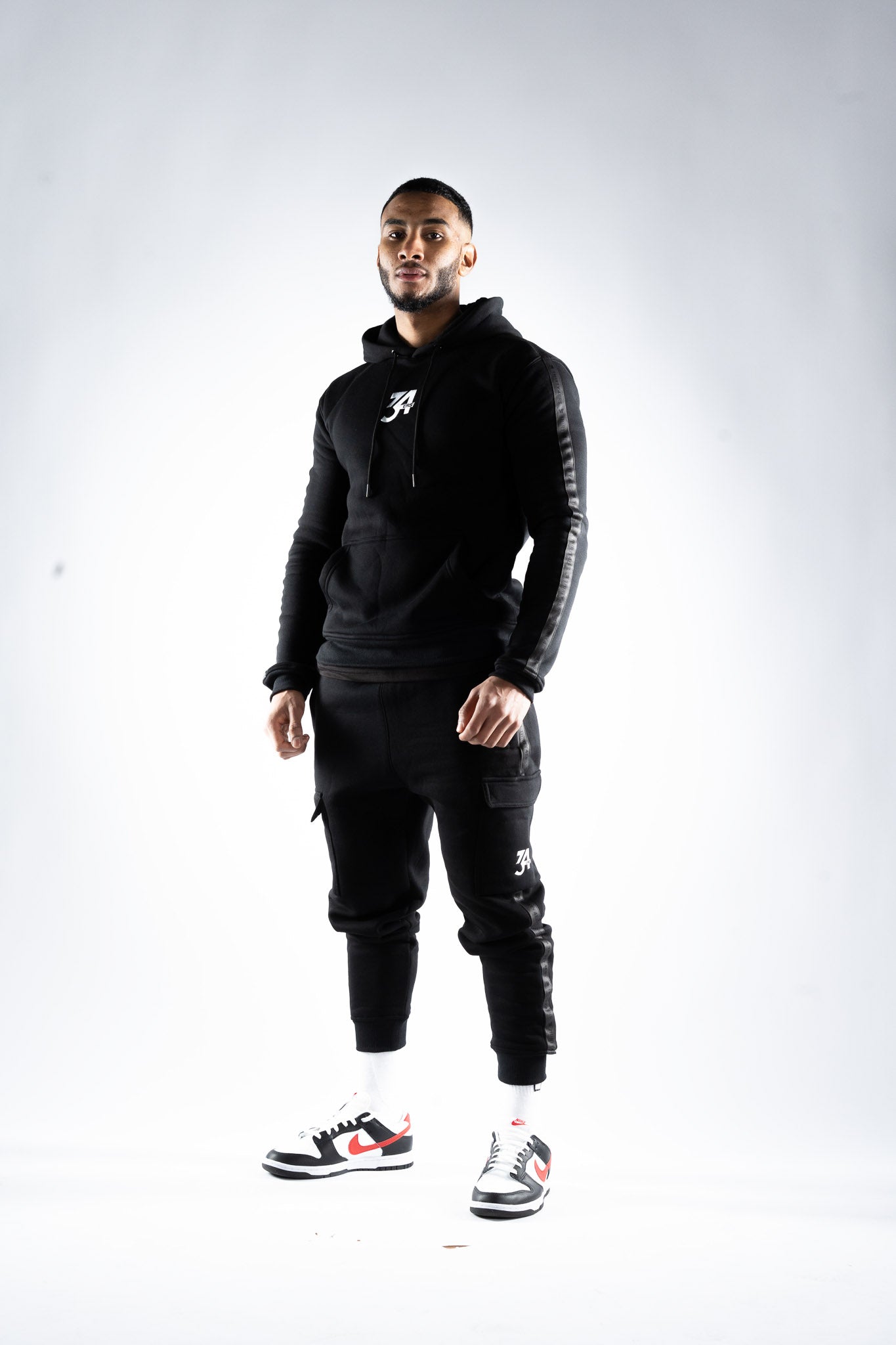 Pantalones Jogger 34ERS® Emerald Taped – NEGRO